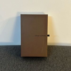 Louis Vuitton box